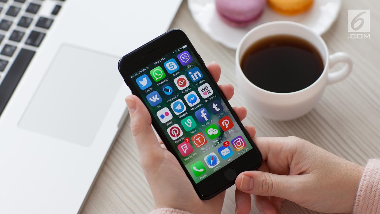 Telepon Genggam atau Handphone