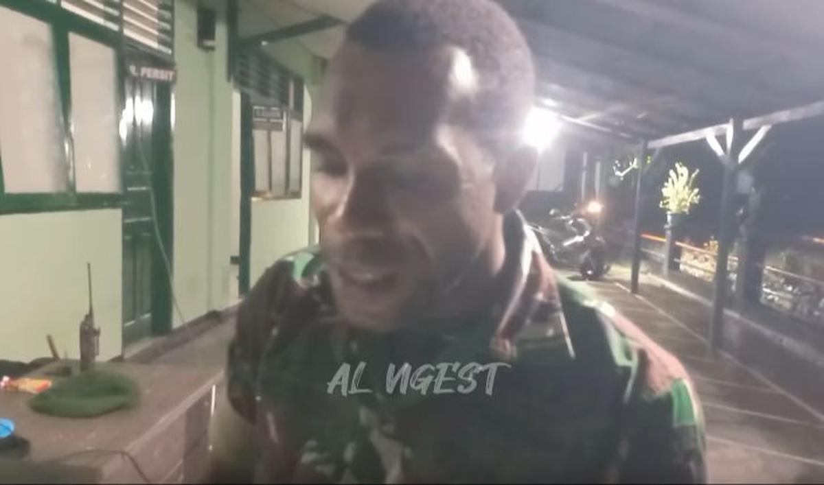 Kisah cinta prajurit TNI asli Papua dengan wanita Jawa ini sontak mencuri perhatian publik. <br>