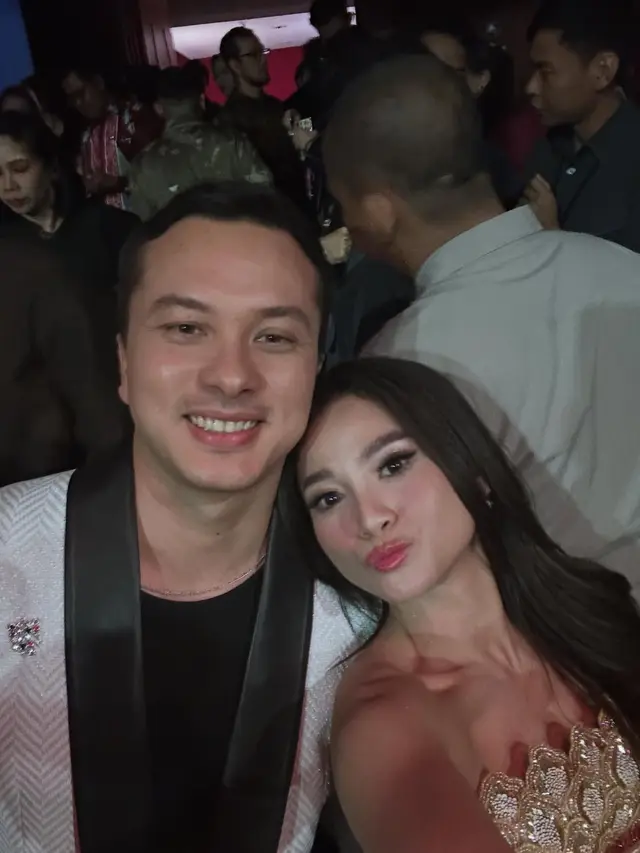 6 Potret Acha Septriasa di FFI 2025, Kenang Casting Bareng Nicholas Saputra