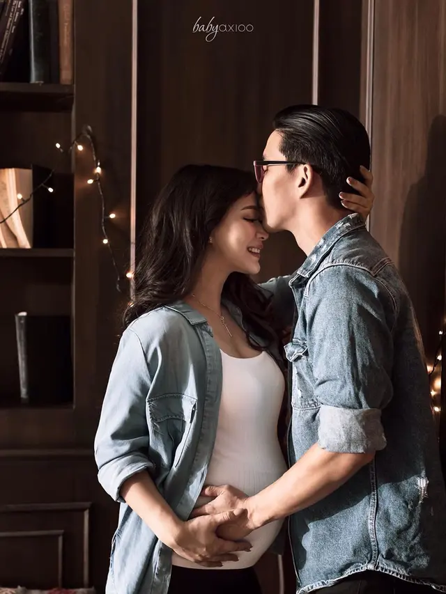 Potret Maternity Shoot Yuanita Christiani Bersama Indra Wiguna Tjipta