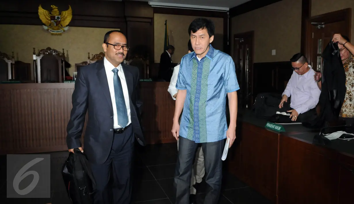 Presdir Agung Podomoro Land. Ariesman Widjaja usai menjalani sidang perdana di Pengadilan Tipikor, Jakarta, Kamis (23/6). Tersangka kasus suap Raperda reklamasi Teluk Jakarta itu menjalani sidang pembacaan dakwaan. (Liputan6.com/Helmi Afandi)