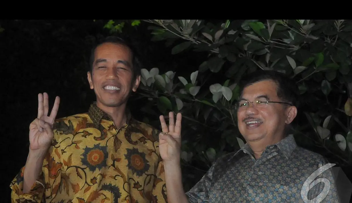 Jokowi dan JK mengadakan jumpa pers terkait hasil putusan MK, Jakarta, Kamis (21/8/2014) (Liputan6.com/Herman Zakharia)