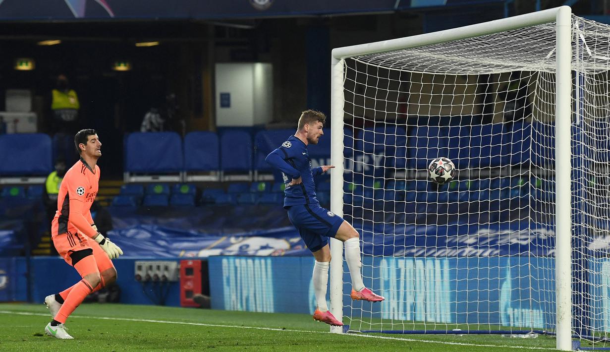 Timo Werner. Berkat satu golnya ke gawang Real madrid, Timo Werner telah mencetak 12 gol untuk Chelsea di semua ajang ditambah 10 assist. Ia sukses mematahkan opini banyak orang yang meragukan kontribusinya untuk Chelsea. (AFP/Glyn Kirk)