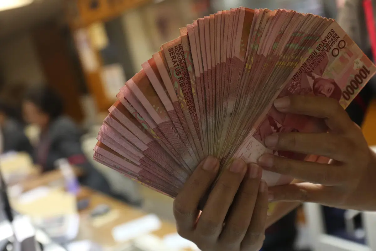 Rupiah Masih Tertahan di Zona Merah
