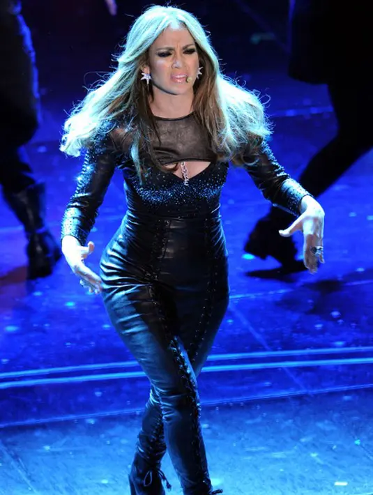 Belum lama tersiar bahwa pasangan ini telah menghabiskan waktu bersama di Bahamas selama akhir pekan lalu. Keduanya pun semakin memahami dan saling mengerti satu sama lain. (AFP/Bintang.com)