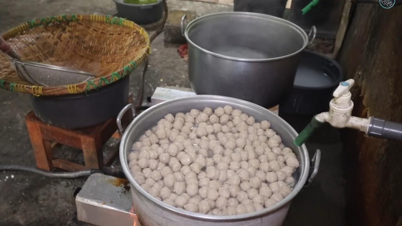 Kisah Sukses Korban PHK Kini Punya 73 Outlet Bakso Tusuk, Pernah Dilempari Paku dan Tanah Kuburan