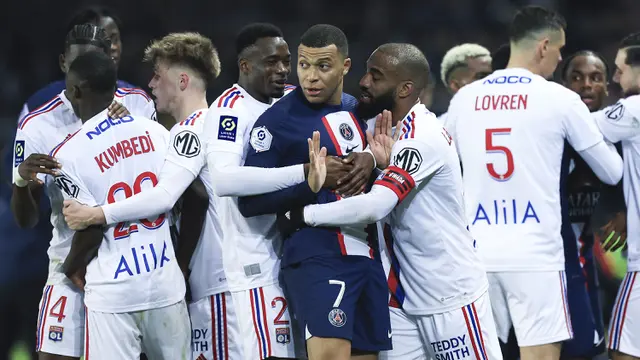 Foto: Mbappe dan Messi Tak Berkutik, PSG Tumbang saat Menjamu Lyon di Liga Prancis