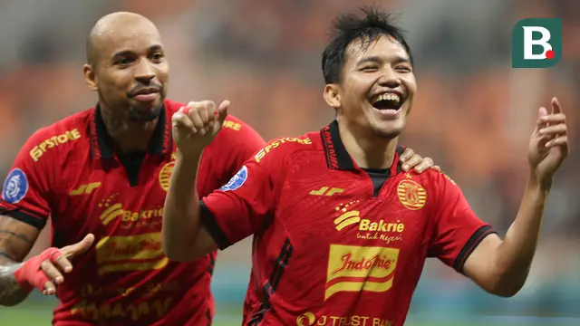 Dua pemain Persija Jakarta, Gustavo Almeida dan Witan Sulaeman.