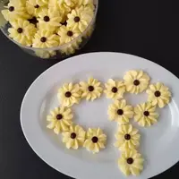 Kue seemprit tiga bahan, resep praktis kue lebaran idul fitri. (Dok: Cookpad)