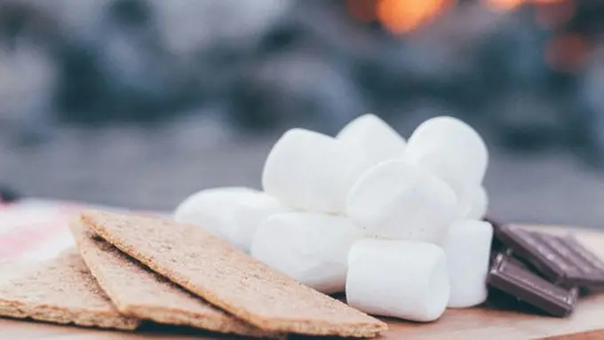 Resep Roti Bakar Marshmallow, Camilan yang Cocok Dimakan Saat Cuaca Dingin (credit: unsplash/Jessica Ruscello)