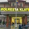 Bupati Hamenang Masih Diperiksa KPK di Mapolresta Klaten
