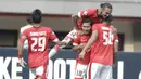 Pemain Persija merayakan gol yang dicetak oleh Bruno Lopes ke gawang PSM pada laga Liga 1 di Stadion Patriot, Bekasi, Selasa  (15/8/2017). Persija bermain imbang 2-2 dengan PSM. (Bola.com/M Iqbal Ichsan)