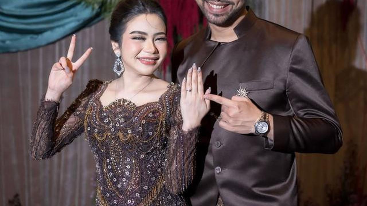 7 Artis yang Baru Lamaran Tahun 2025, Terbaru Jennifer Coppen