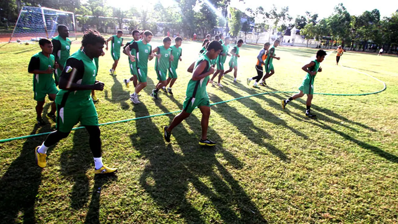 divisi-utama-persebaya-130914b.jpg