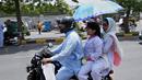 Zaheer Ahmed Babar, seorang pejabat senior di Departemen Meteorologi Pakistan, mengatakan bahwa suhu dapat mencapai 6 derajat Celcius di atas rata-rata bulanan.  (AP Photo/K.M. Chaudary)