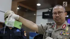 Polisi meminta masyarakat agar tidak lagi menyebarluaskan video penganiayaan dan pembakaran tersebut.