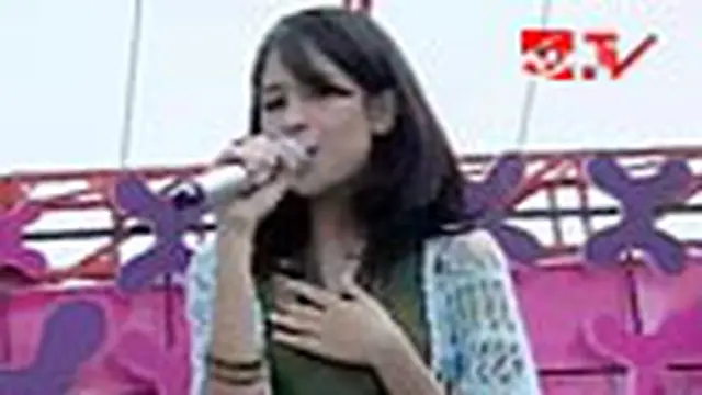 Maudy Ayunda - Perahu kertas