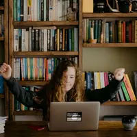 Begini cara memotivasi anak untuk sekolah daring usai berlibur. | unsplash.com/ Annie Spratt