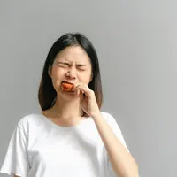 Makanlah perlahan./Copyright shutterstock.com