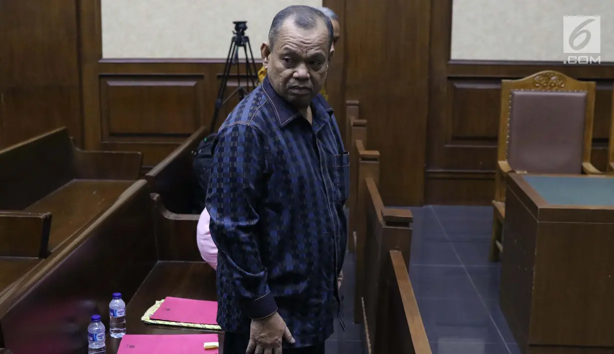 Anggota DPRD Sumut 2009-2014 M Yusuf Siregar saat menjalani sidang dakwaan di Pengadilan Tipikor, Jakarta, Rabu (20/2). Enda Mora Lubis didakwa menerima suap dari mantan Gubernur Sumut, Gatot Pujo Nugroho (Liputan6.com/Helmi Fithriansyah)