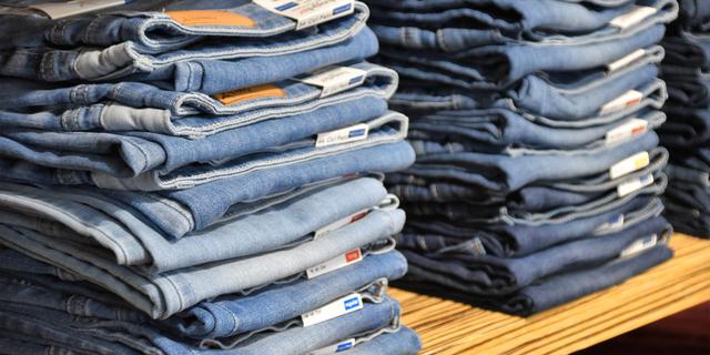 6 Model Celana Jeans Pria untuk Rekomendasi Belanja Harbolnas 11.11