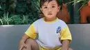 Berikut beberapa potret anak Irish Bella dan Ammar Zoni yang makin besar dan menggemaskan. Sebagai anak artis, anak bungsu pasangan ini juga sudah pintar bergaya di depan kamera. [Instagram/_irishbella_]