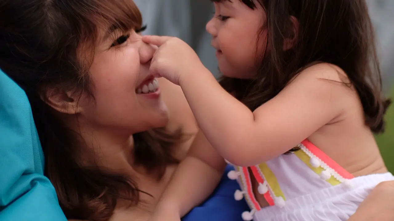 [Bintang] Gemesin! OOTD Gisel Gempi dan 4 Hot Mama Super Stylish