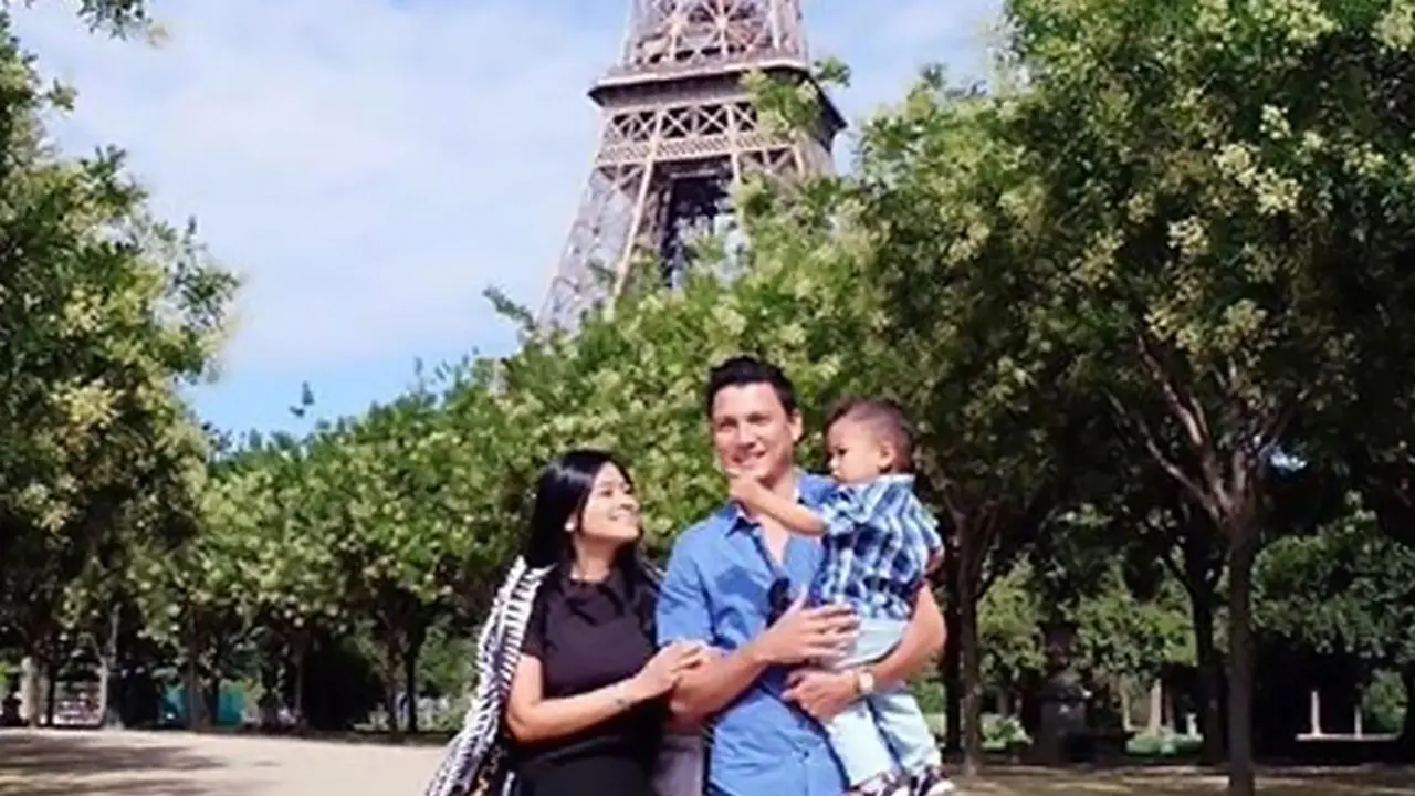 Christian Sugiono dan Titi Kamal