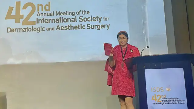 Deby Vinski di Kongress ISDS (International Society for Dermatologic Surgery)