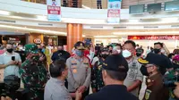 Gubernur Sulut bersama jajaran Forkopimda, Kamis (25/6/2020),mengecek kondisi pusat perbelanjaan di Manado menjelang diberlakukannya era new normal.