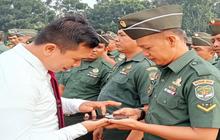 Perintah Tegas Komandan, Perwira Intel Cek HP Anggota Kodim di Tengah Marak Judi Online