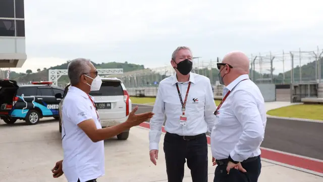 Dorna Sports menyarankan MGPA melakukan pembersihan rutin Sirkuit Mandalika setiap dua pekan menggunakan Track Jet Truck dan kendaraan Track Sweeping.  (Dok MGPA)