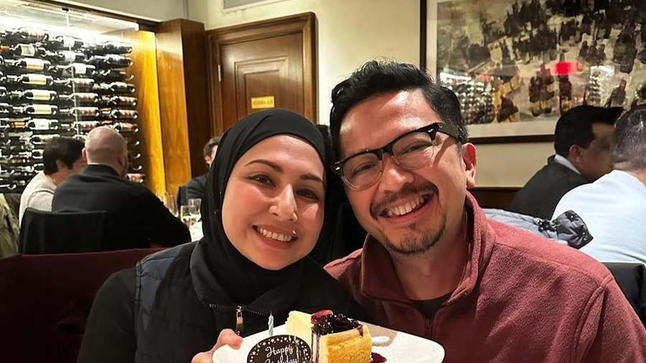 13 Tahun Menikah, Ini 7 Potret Kemesraan Ferry Maryadi dan Deswita Maharani - Dulu Menikah di Hadapan Ibunda yang sedang Sakit Parah