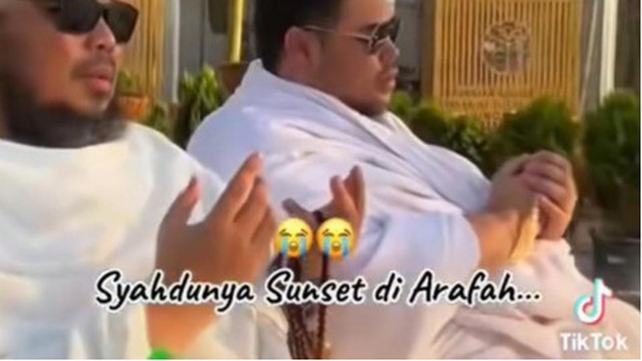 Potret Haru Ivan Gunawan Jalani Wukuf, Bagikan Momen Bersejarah hingga Sunset di Arafah
