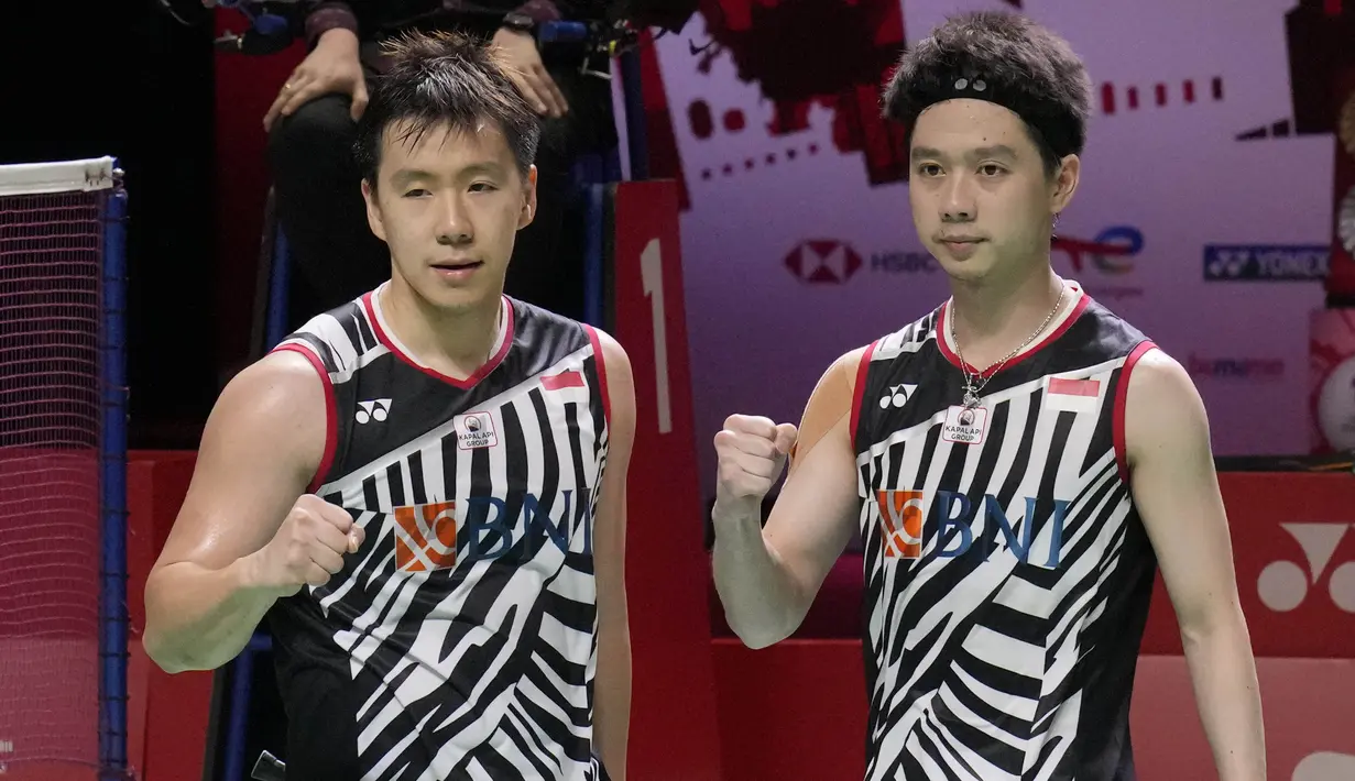 Alhasil pada dua pertemuan di BWF World Tour Finals, Marcus/Kevin selalu bisa mengalahkan Lee Yang/Wang Chi-Lin. Sebelumnya keduanya juga menang saat bersua di fase grup. (AP Photo/Dita Alangkara)