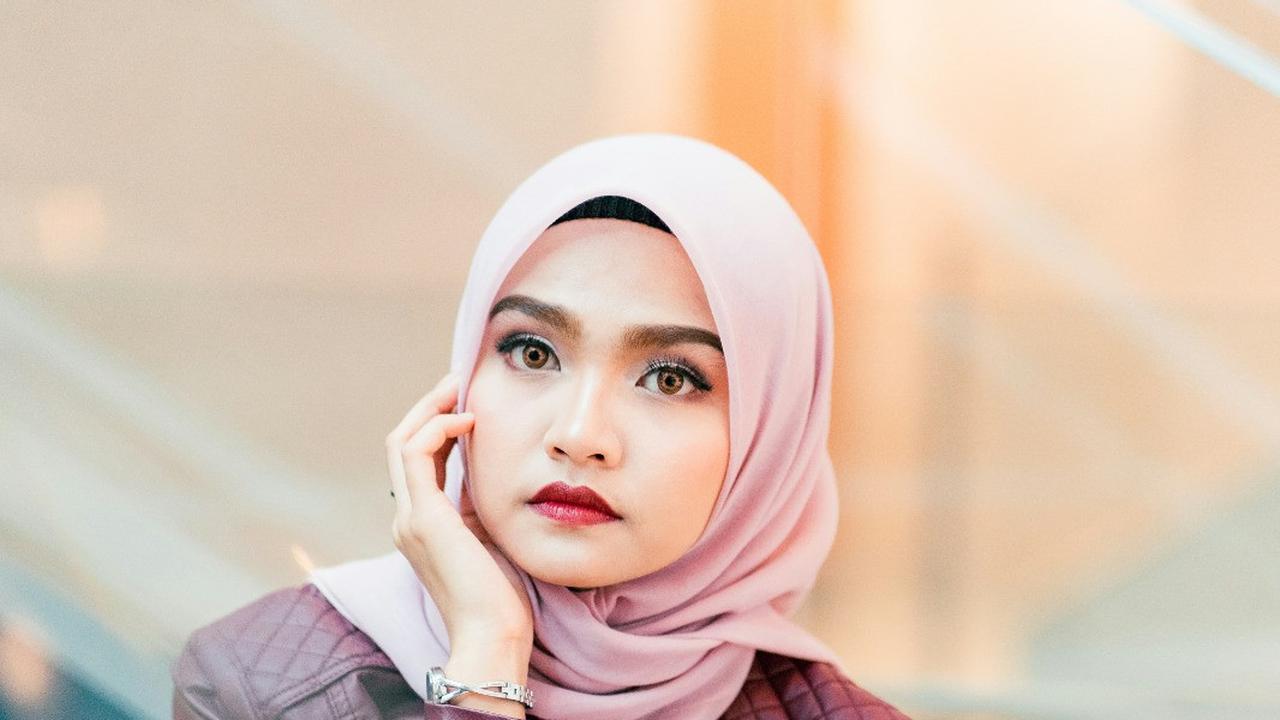 6 Inspirasi Ide OOTD Hijab Simple untuk ke Kampus, Bisa Pilih Gaya yang Sesuai Kepribadian