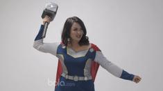 Pepanah Indonesia, Dellie Threesyadinda, melakukan sesi foto dalam rangka menyambut hari ulang tahun Bola.com yang kedua di Studio Bola.com, Jakarta, Minggu (2/4/2017). (Bola.com/Vitalis Yogi Trisna)