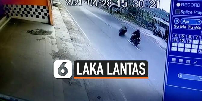 VIDEO: Viral Video Rekaman Laka Lantas 2 Sepeda Motor