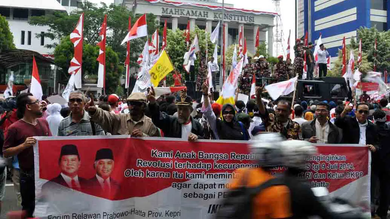 Pendukung Prabowo Setia Demo di MK