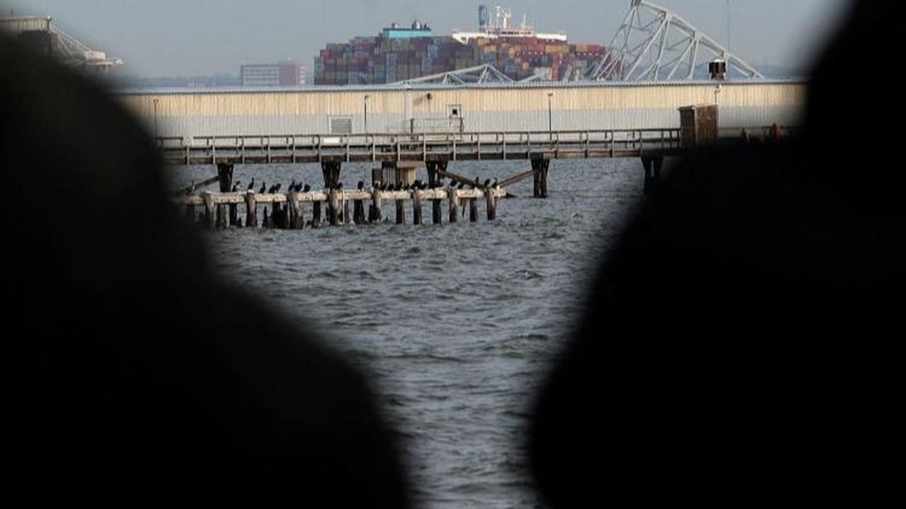 Jembatan yang membentang di atas Sungai Patapsco itu, merupakan jalur arteri yang penting yang dibuka pada tahun 1977 dan diberi nama sesuai nama penulis “The Star-Spangled Banner.”&nbsp;Foto: AFP
