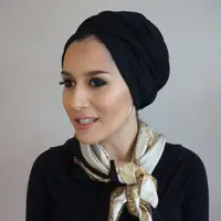 Hari ini ternyata perayaan Hari Jilbab Internasional, lho! Nih, ada ide gaya jilbab turban yang kece dan bisa kamu coba. Simak, yuk.