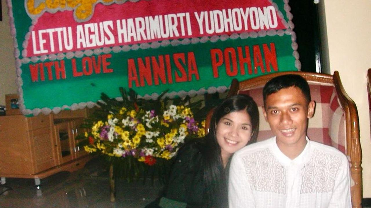 Annisa menulis kalau foto itu diambil pada April 2004 silam, ketika AHY naik pangkat menjadi Lettu.<br>
