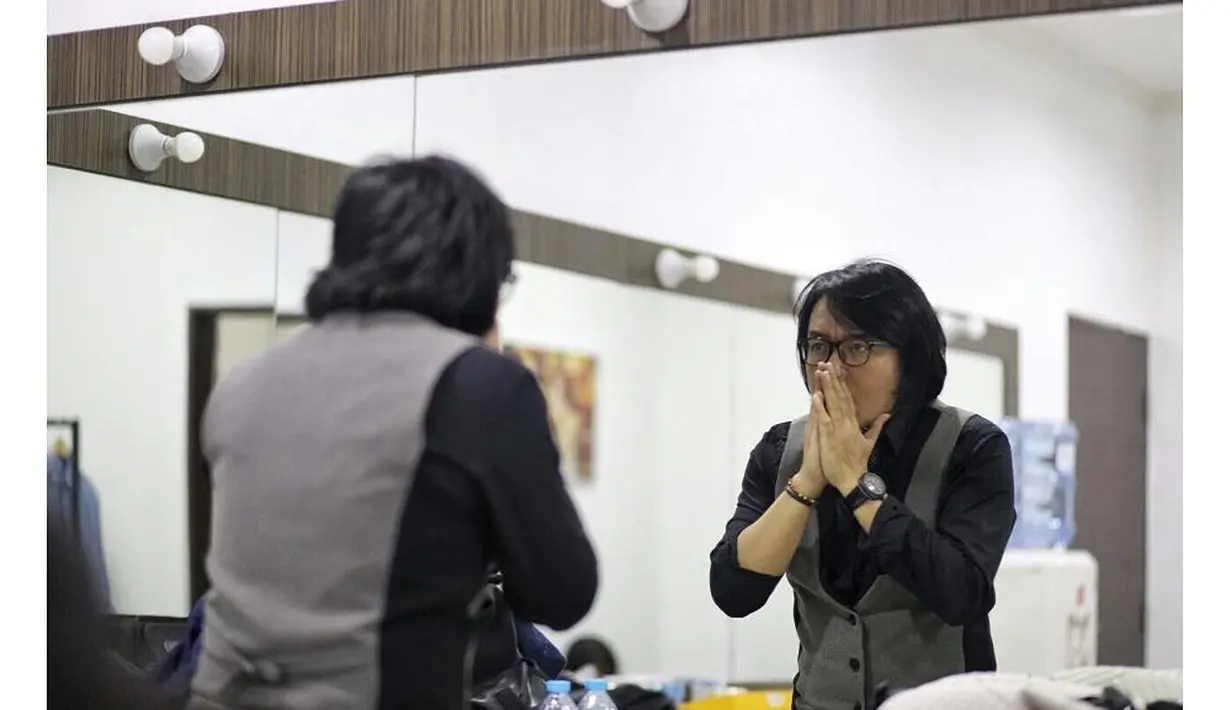 Musisi papan atas Ari Lasso pernah merasakan masa kelam. Hal itu diceritakan tepat saat putri pertamanya tepat pada hari jadinya, 12 Maret 2018. (Instagram/ari_lasso)