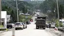 Peringatan tornado juga telah dikeluarkan untuk sektor Fjord-du-Saguenay. (Jacques Boissinot/The Canadian Press via AP)