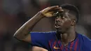 Ousmane Dembele merupakan pemain berkebangsaan Prancis yang direkrut Barcelona dari Borussia Dortmund pada bursa transfer musim panas 2017 dengan biaya 135 juta euro. Sayangnya, Dembele belum banyak memberikan kontribusi ke Blaugrana akibat sering mengalami cedera. (AFP/Lluis Gene)