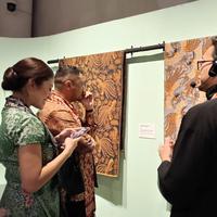 Keistimewaan Motif Batik Ayam yang Kini Dipamerkan di Museum Batik Indonesia