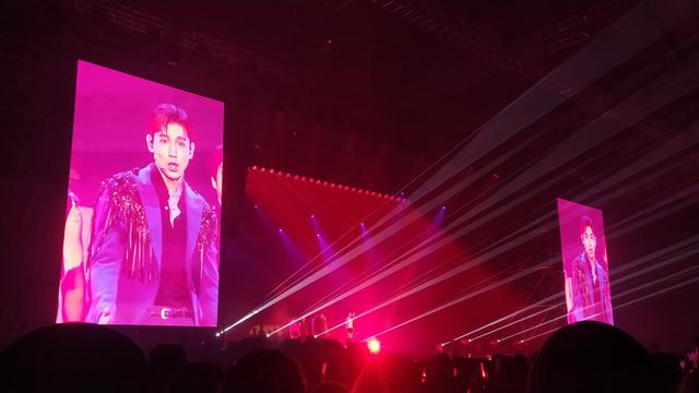 TVXQ konser di Hall 5 ICE BSD Tangerang Selatan, Sabtu (20/4/2024) (Liputan6.com/Rosaria Arum Prakoso)