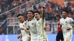 Persija Jakarta melangkah ke final turnamen mini RCTI Premium Sports setelah memetik kemenangan tipis 1-0 atas PSIS Semarang di Jakarta International Stadium (JIS), Jakarta, Kamis (30/5/2024). Gol tunggal Macan Kemayoran dicetak oleh Akbar Arjunsyah lewat tandukan keras pada menit ke-22. Dengan hasil ini Persija akan menantang Selangor FC di laga final, setelah sebelumnya mengalahkan Sabah FC dengan skor 3-2. (Bola.com/Abdul Aziz)