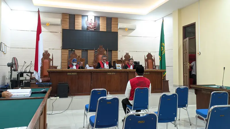 Andri Gustami saat menjalani sidang dengan agenda pembacaan tuntutan di PN Tanjung Karang Bandar Lampung. Foto : (Liputan6.com/Ardi)