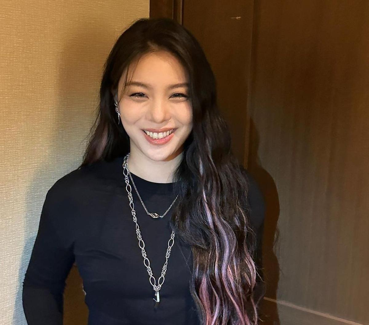 "Akan ada berita baik, dan ketika saatnya tiba aku akan langsung memberi tahu kalian semua," janjinya.
